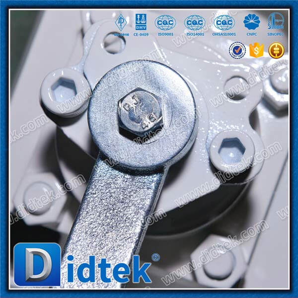 Nickel Faced Diisi TFE Refplacable Seats Valve Bola Port Reguler dengan Pelindung Batang